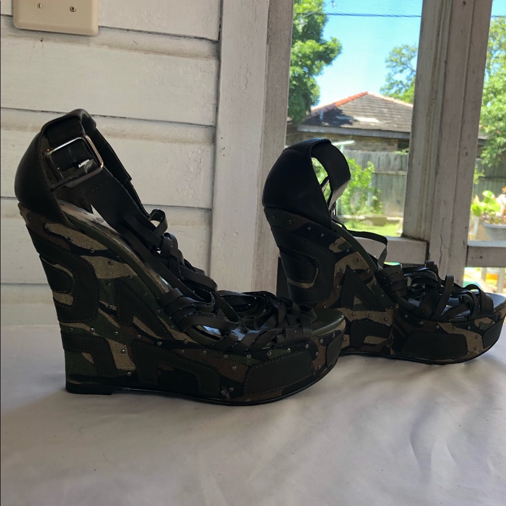 Military Camouflage Leather Wedge Heels, 8.5